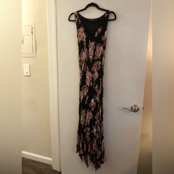 Lola P Dresses & Skirts - Bias cut dress Y2K